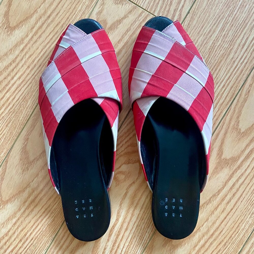Trademark plaid red slides
